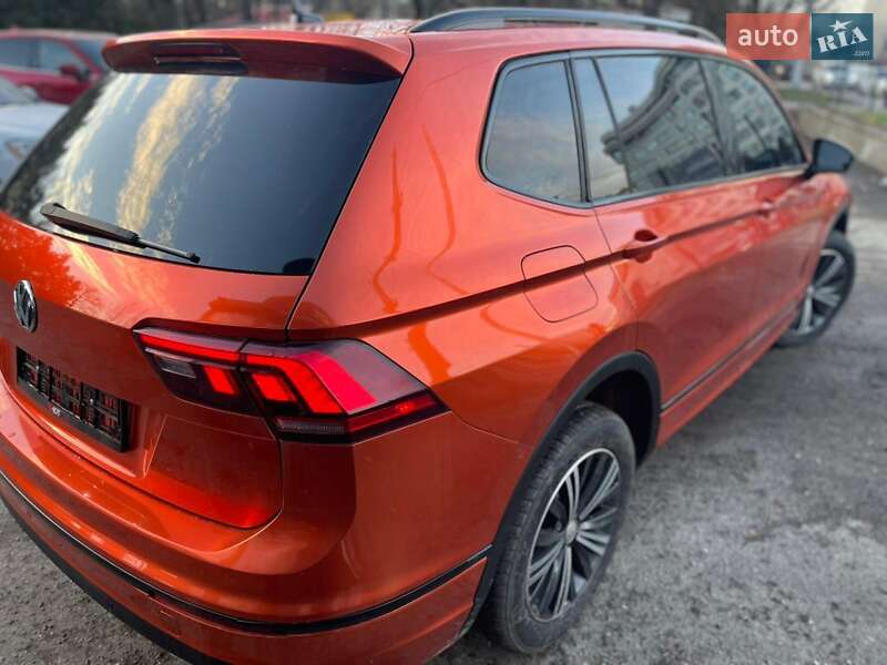 Позашляховик / Кросовер Volkswagen Tiguan 2019 в Львові
