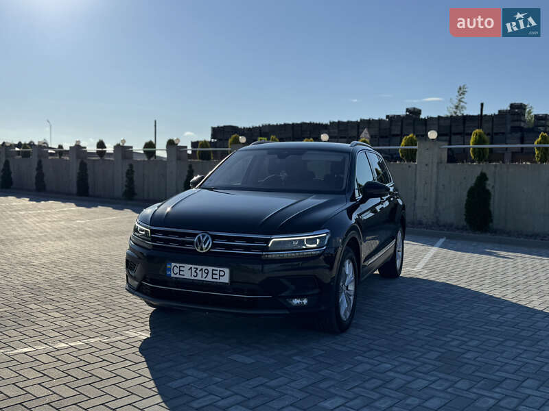 Позашляховик / Кросовер Volkswagen Tiguan 2019 в 