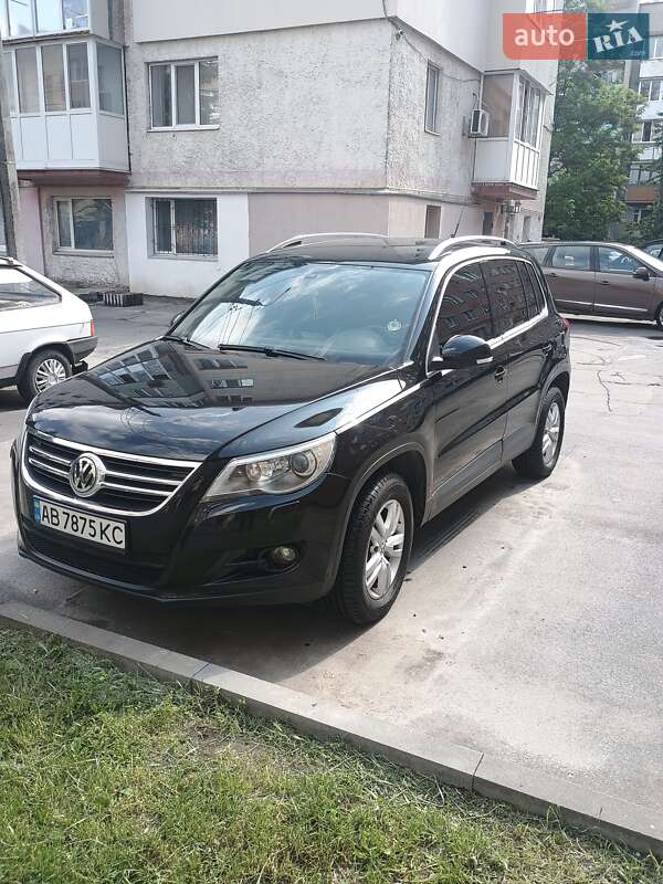 Позашляховик / Кросовер Volkswagen Tiguan 2008 в 