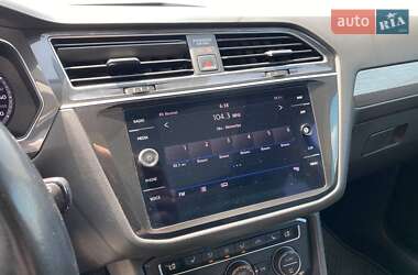 Позашляховик / Кросовер Volkswagen Tiguan 2018 в 