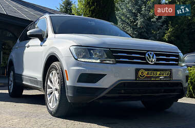 Внедорожник / Кроссовер Volkswagen Tiguan 2017 в Львове