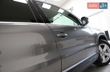 Позашляховик / Кросовер Volkswagen Tiguan 2014 в 