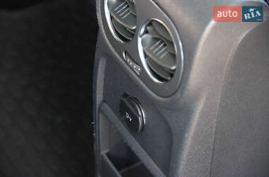 Внедорожник / Кроссовер Volkswagen Tiguan 2012 в 