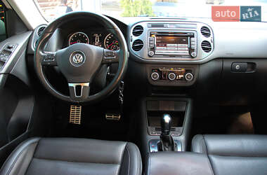 Внедорожник / Кроссовер Volkswagen Tiguan 2012 в 