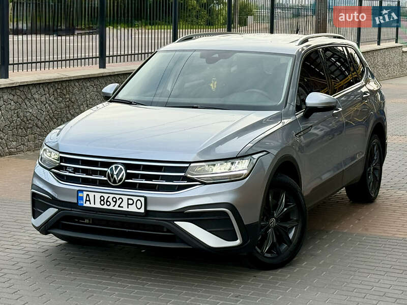 Позашляховик / Кросовер Volkswagen Tiguan 2023 в 