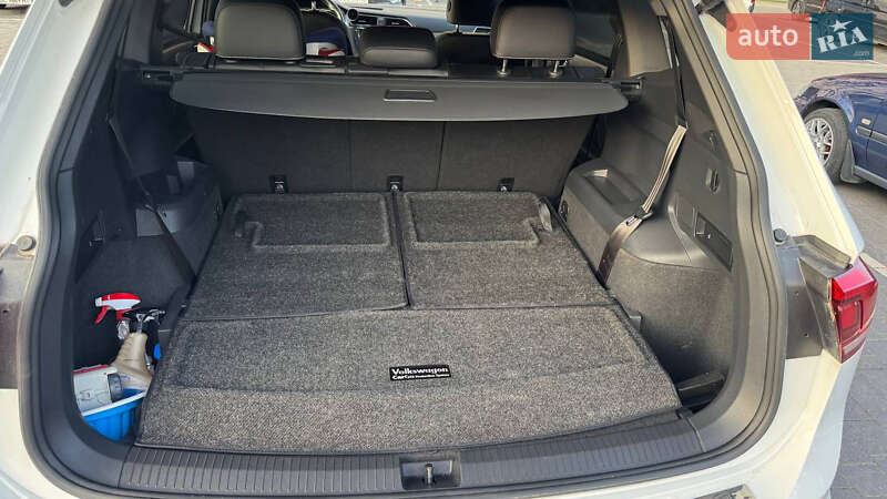 Внедорожник / Кроссовер Volkswagen Tiguan 2022 в Львове