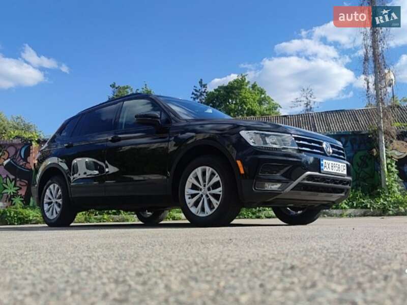 Позашляховик / Кросовер Volkswagen Tiguan 2017 в Харкові