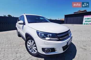 Позашляховик / Кросовер Volkswagen Tiguan 2011 в Новоукраїнці