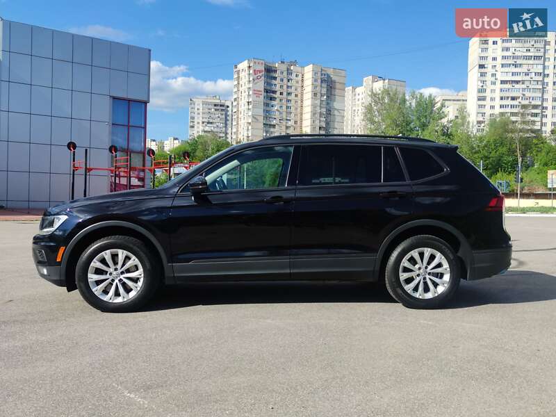Позашляховик / Кросовер Volkswagen Tiguan 2017 в Харкові