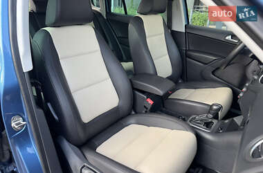Внедорожник / Кроссовер Volkswagen Tiguan 2016 в 