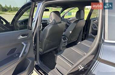 Внедорожник / Кроссовер Volkswagen Tiguan 2019 в 