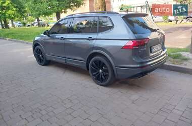 Внедорожник / Кроссовер Volkswagen Tiguan 2020 в Львове