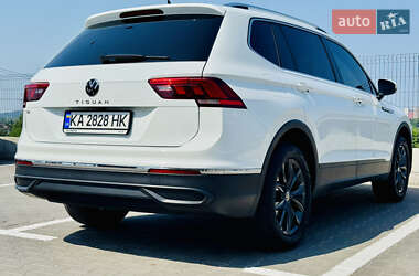 Внедорожник / Кроссовер Volkswagen Tiguan 2024 в 