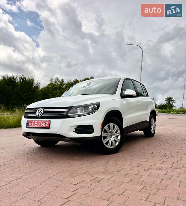 Внедорожник / Кроссовер Volkswagen Tiguan 2017 в 