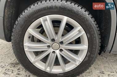 Внедорожник / Кроссовер Volkswagen Tiguan 2009 в 