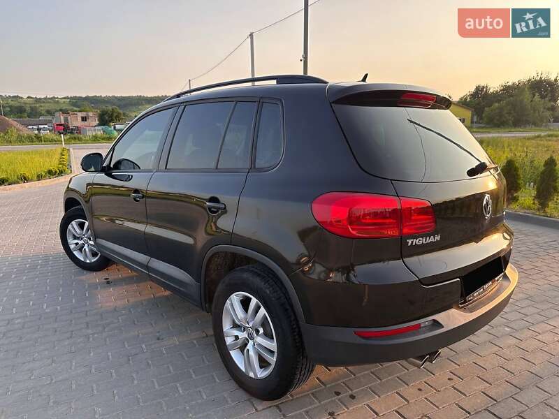 Внедорожник / Кроссовер Volkswagen Tiguan 2015 в Золочеве фото 2 Внедорожник / Кроссовер Volkswagen Tiguan 2015 в Золочеве