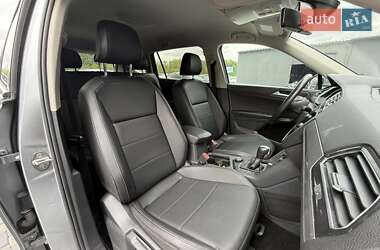Внедорожник / Кроссовер Volkswagen Tiguan 2020 в 