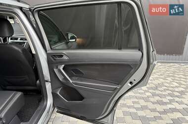 Внедорожник / Кроссовер Volkswagen Tiguan 2020 в 