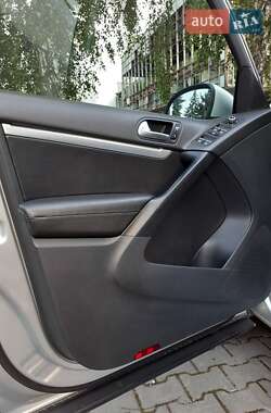 Внедорожник / Кроссовер Volkswagen Tiguan 2014 в 