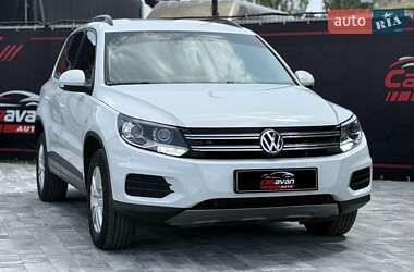 Позашляховик / Кросовер Volkswagen Tiguan 2016 в Дніпрі