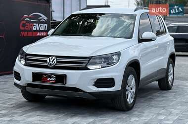 Внедорожник / Кроссовер Volkswagen Tiguan 2016 в Днепре