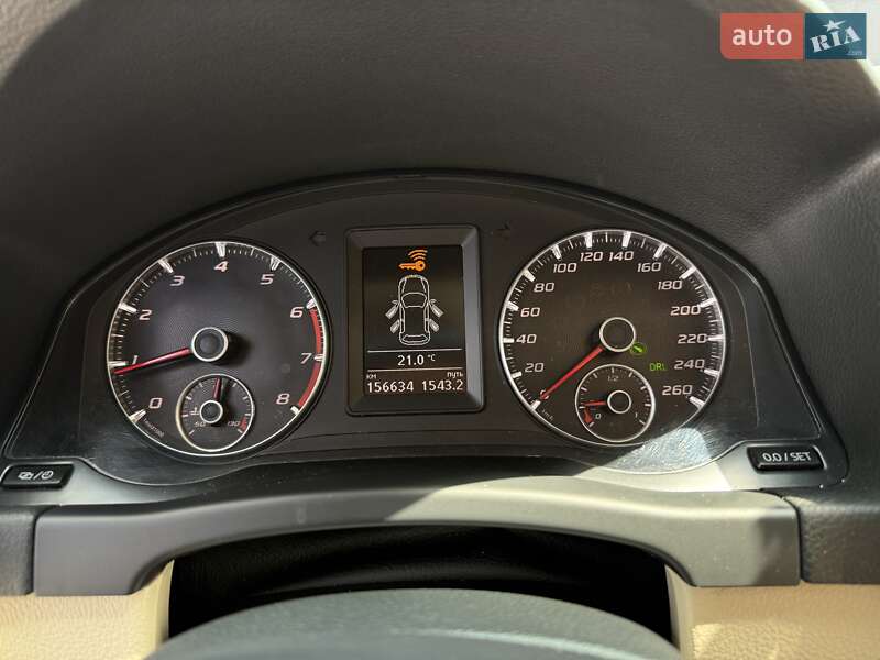 Внедорожник / Кроссовер Volkswagen Tiguan 2016 в Днепре