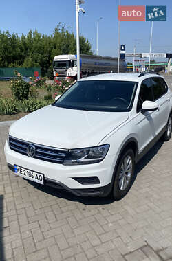 Внедорожник / Кроссовер Volkswagen Tiguan 2018 в Днепре