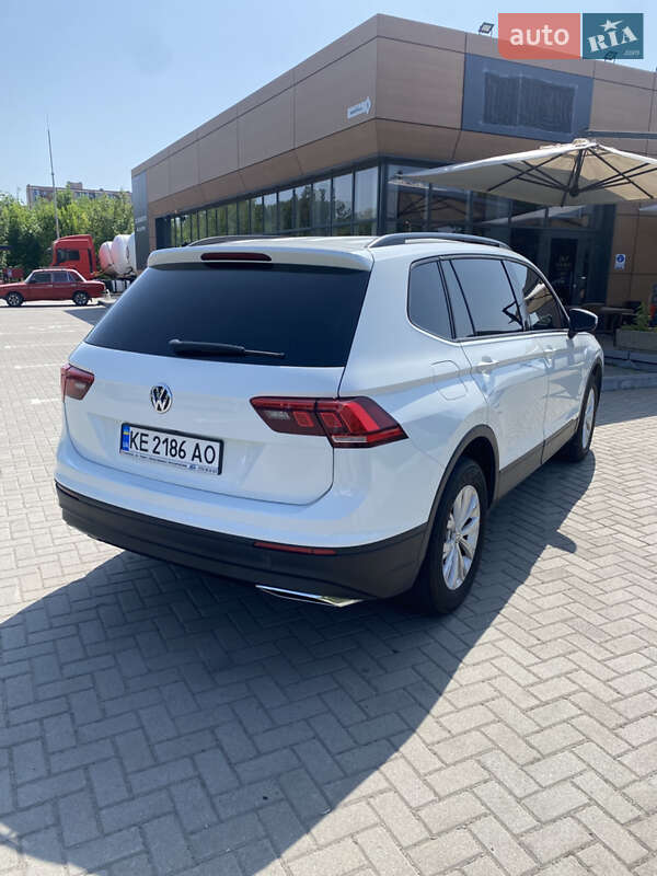 Внедорожник / Кроссовер Volkswagen Tiguan 2018 в Днепре