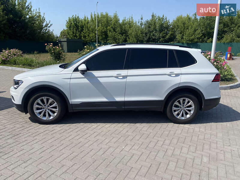 Внедорожник / Кроссовер Volkswagen Tiguan 2018 в Днепре
