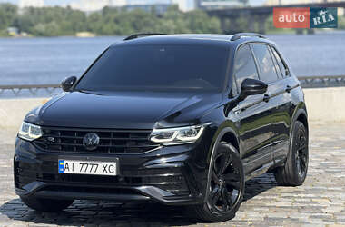 Позашляховик / Кросовер Volkswagen Tiguan 2021 в Києві