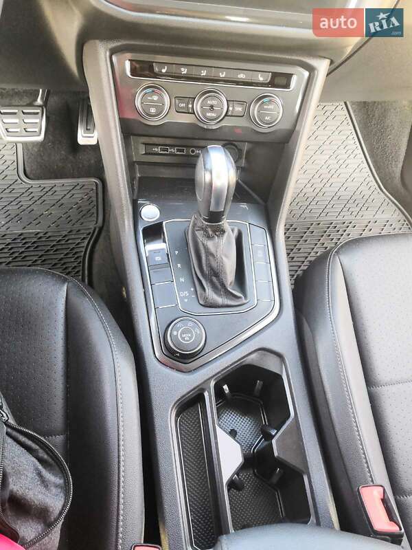 Позашляховик / Кросовер Volkswagen Tiguan 2020 в Львові фото 26 Позашляховик / Кросовер Volkswagen Tiguan 2020 в Львові
