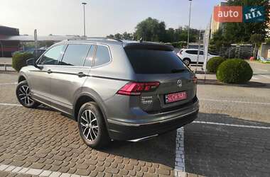Внедорожник / Кроссовер Volkswagen Tiguan 2020 в 