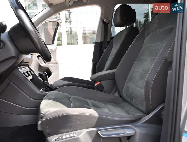 Внедорожник / Кроссовер Volkswagen Tiguan 2016 в Одессе