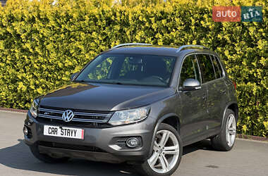 Внедорожник / Кроссовер Volkswagen Tiguan 2016 в Стрые