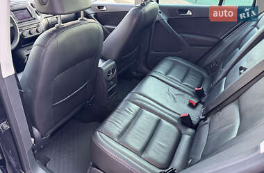 Внедорожник / Кроссовер Volkswagen Tiguan 2016 в 
