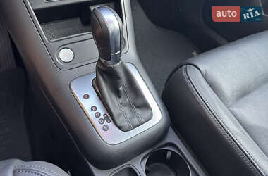 Внедорожник / Кроссовер Volkswagen Tiguan 2016 в 