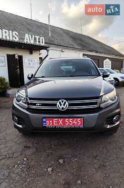Внедорожник / Кроссовер Volkswagen Tiguan 2016 в 