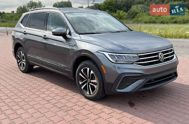 Внедорожник / Кроссовер Volkswagen Tiguan 2022 в Ровно