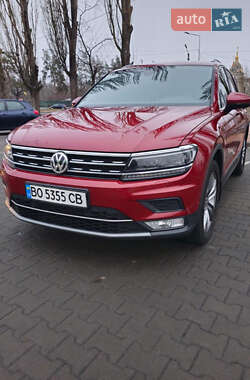 Внедорожник / Кроссовер Volkswagen Tiguan 2016 в Киеве