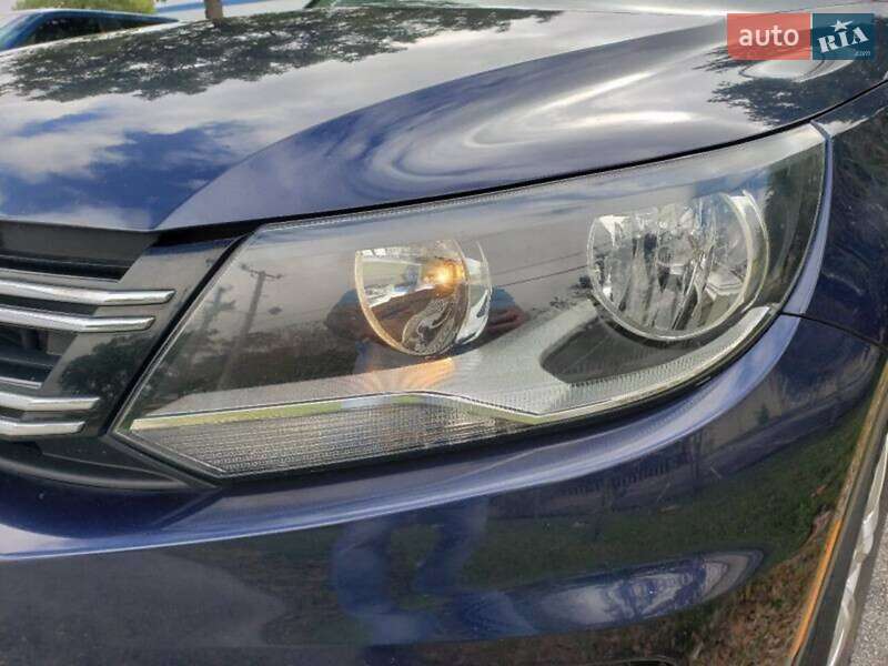 Внедорожник / Кроссовер Volkswagen Tiguan 2015 в Киеве
