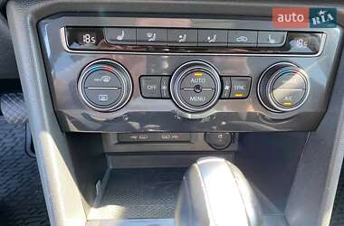 Внедорожник / Кроссовер Volkswagen Tiguan 2021 в 
