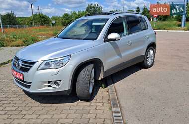 Позашляховик / Кросовер Volkswagen Tiguan 2009 в Нововолинську