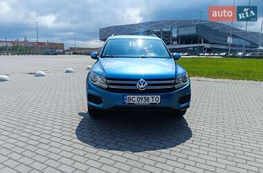 Внедорожник / Кроссовер Volkswagen Tiguan 2016 в 