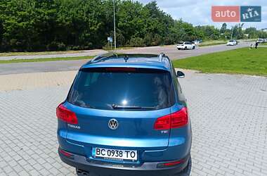 Внедорожник / Кроссовер Volkswagen Tiguan 2016 в 