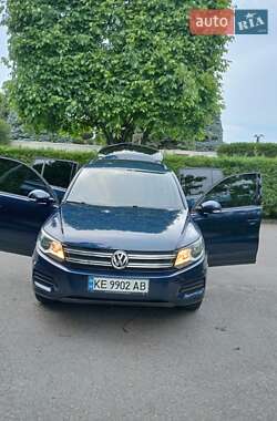 Внедорожник / Кроссовер Volkswagen Tiguan 2016 в Днепре