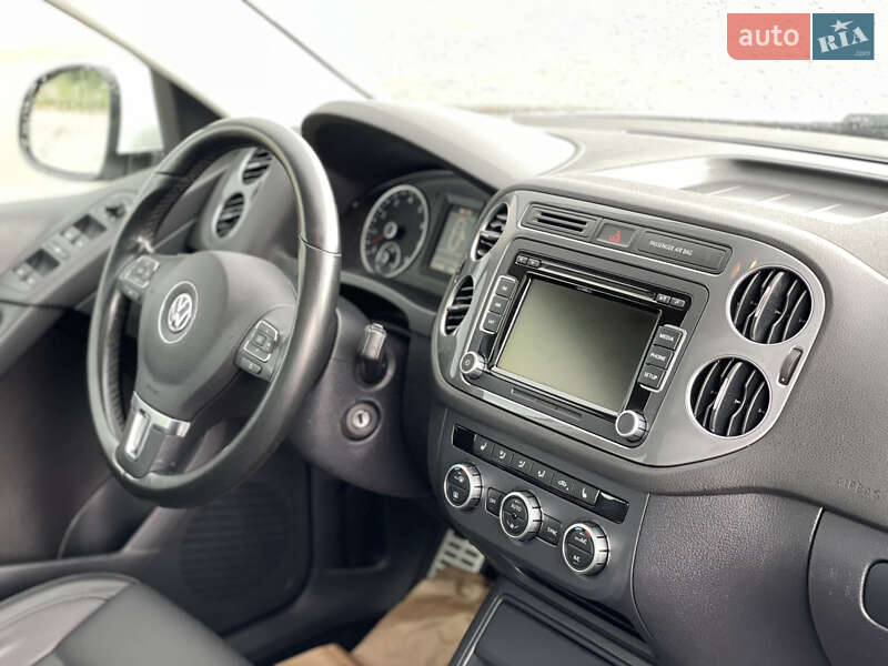 Позашляховик / Кросовер Volkswagen Tiguan 2014 в Харкові
