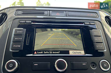 Внедорожник / Кроссовер Volkswagen Tiguan 2014 в 