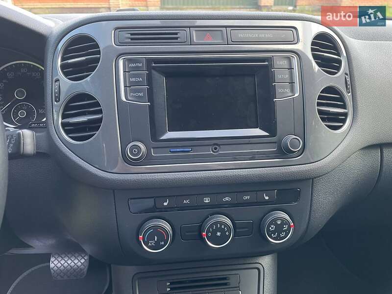 Внедорожник / Кроссовер Volkswagen Tiguan 2016 в Киеве