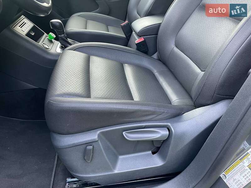 Внедорожник / Кроссовер Volkswagen Tiguan 2016 в Киеве