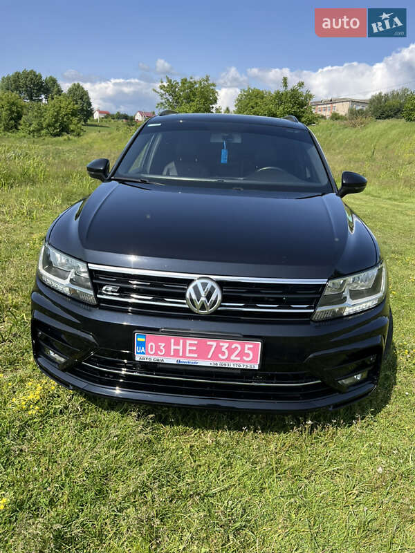 Внедорожник / Кроссовер Volkswagen Tiguan 2020 в 